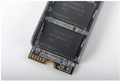 科赋KLEVV CRAS C700 RGB SSD产品测评(图8)