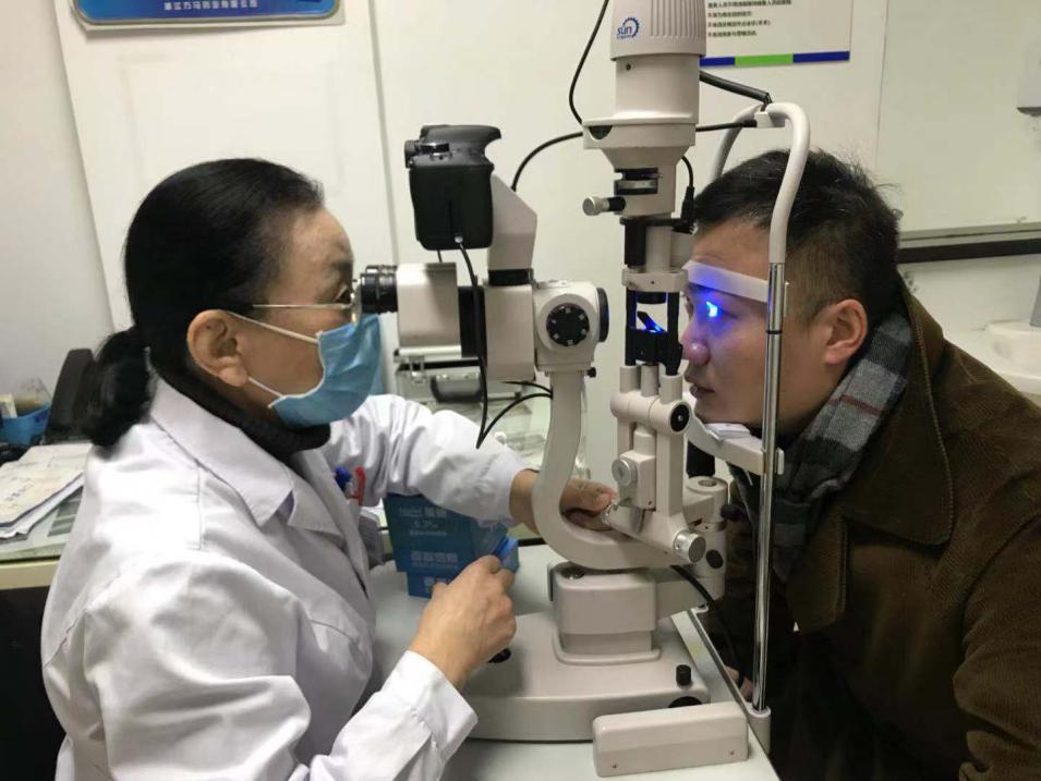 眼睛疲劳,眼睛干痒,眼睛干燥,眼睛除螨虫,干眼症需及时治疗,以免贻误病情 眼睛疲劳,眼睛干痒,眼睛干燥,眼睛除螨虫,干眼症需及时治疗,以免贻误病情