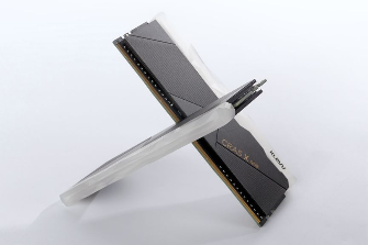 科赋 KLEVV CRAS X RGB DDR4 电竞超频内存评测(图7)